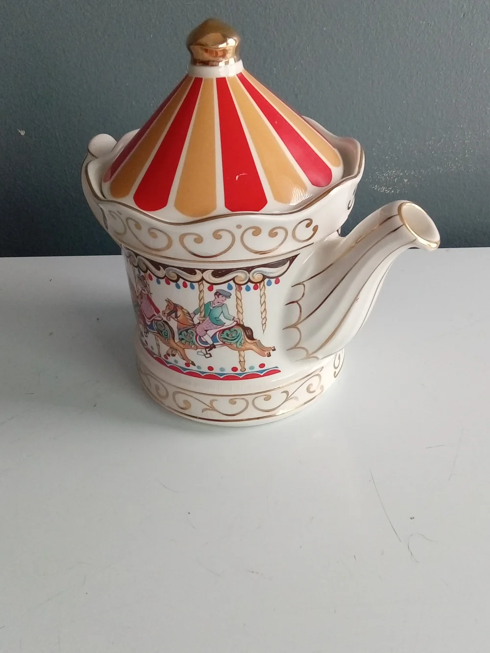 Sadler Edwardian Entertainments Carousel Teapot Staffordshire England Gold Trim